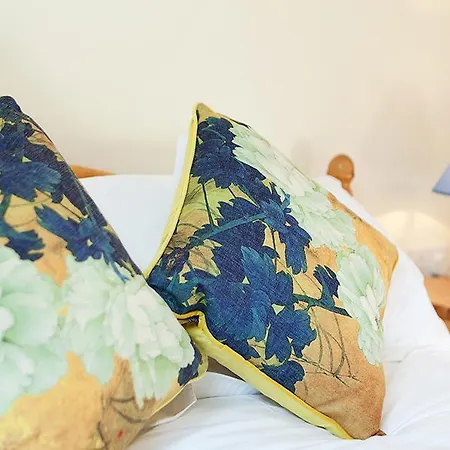 The Moat On The Greenway Apartament *