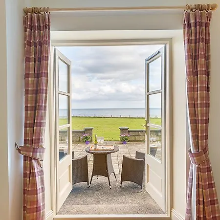 The Moat On The Greenway * Dungarvan (Waterford)