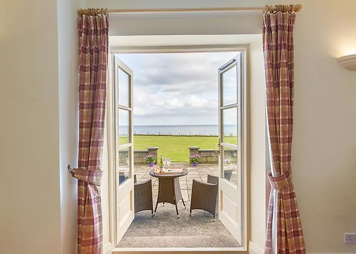 The Moat On The Greenway * Дангарван