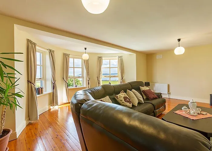 The Moat On The Greenway Апартаменты